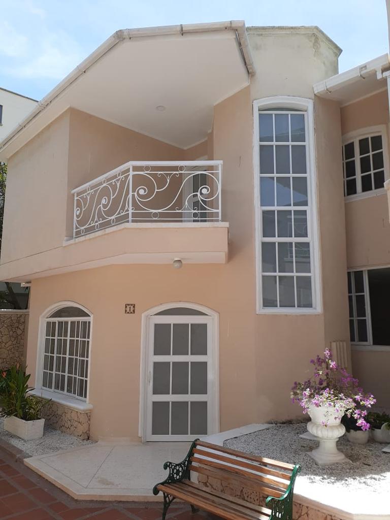 CASA EN VENTA, ALTOS DEL LIMON