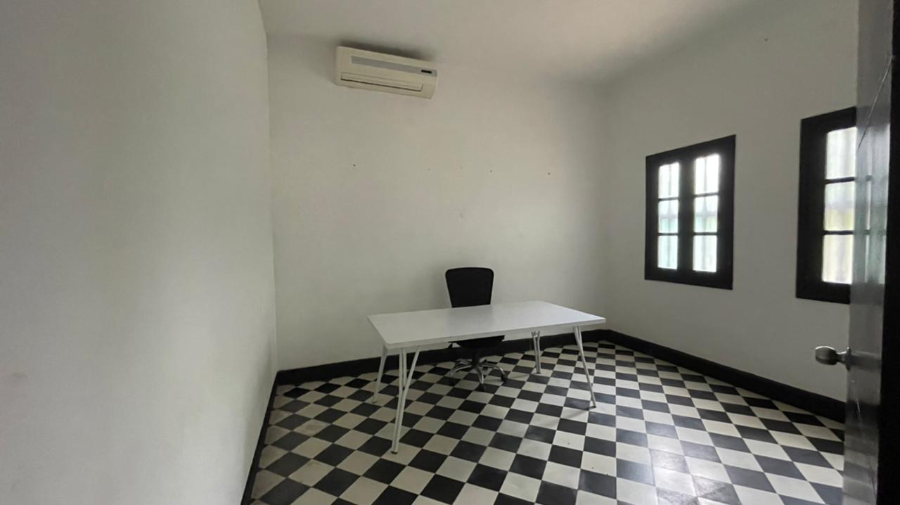 OFICINA EN ARRIENDO, BELLA VISTA